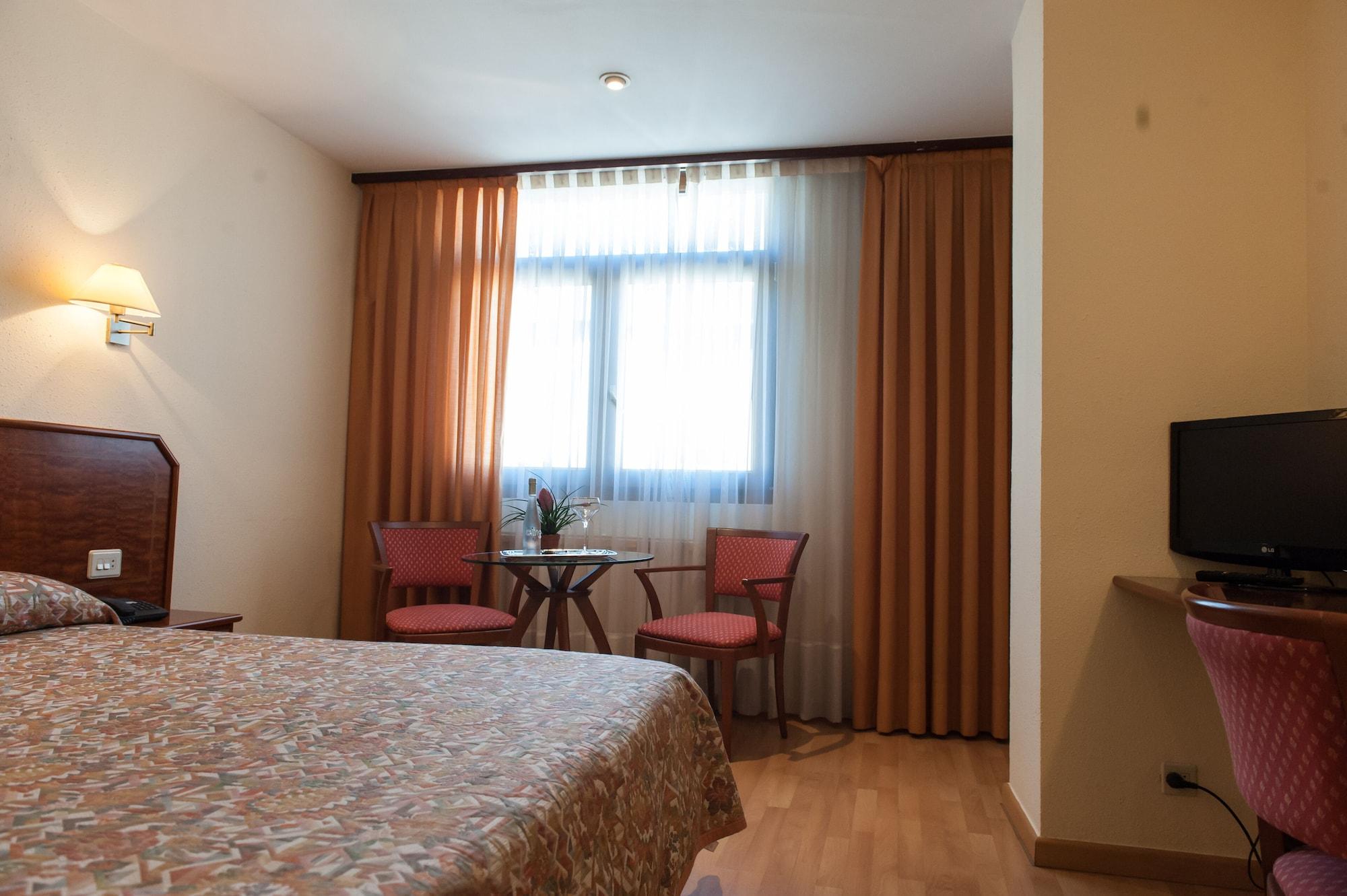 Hotel Unzaga Plaza Éibar Eksteriør bilde