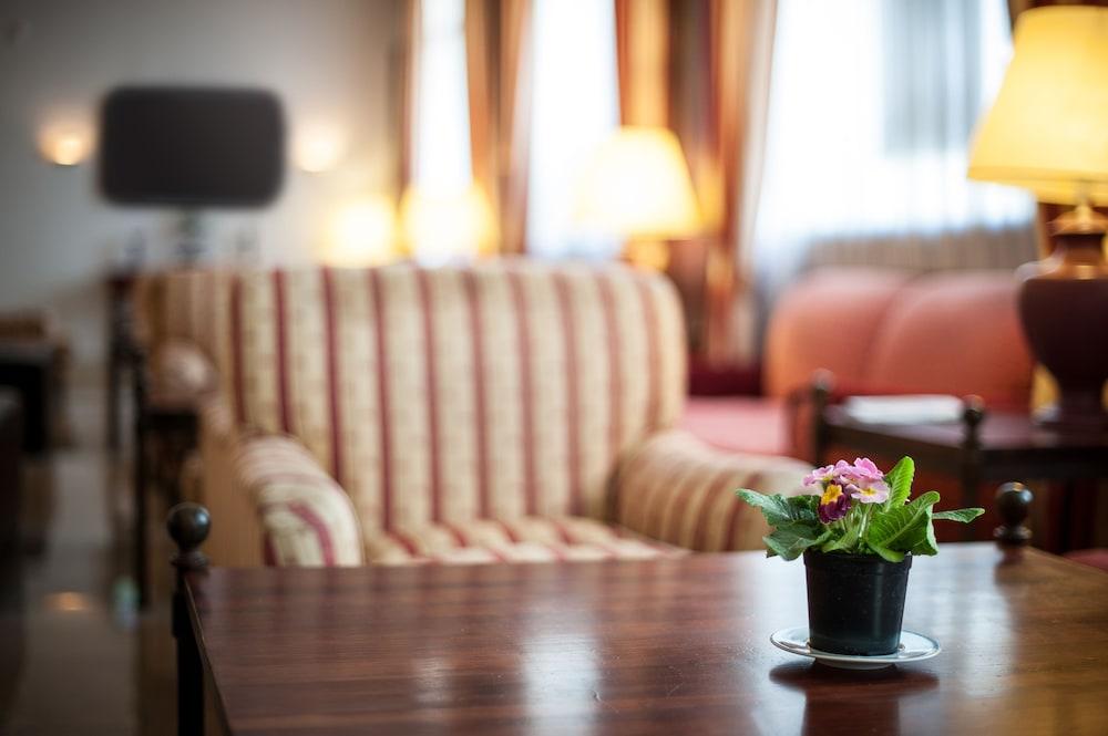 Hotel Unzaga Plaza Éibar Eksteriør bilde