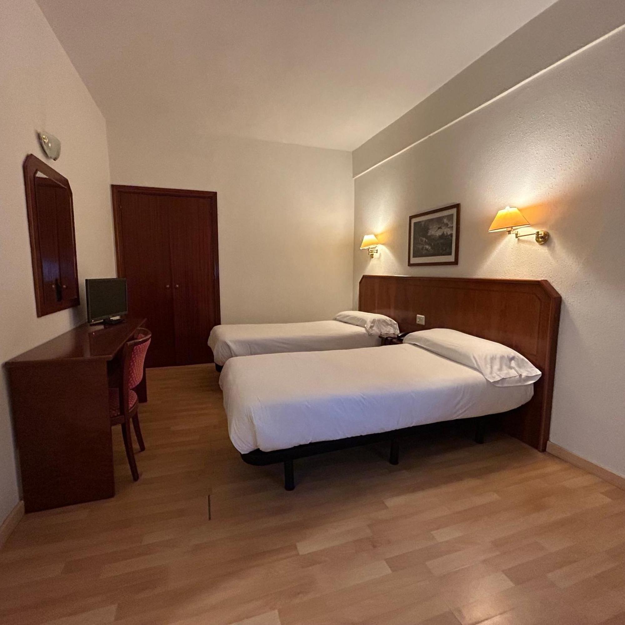 Hotel Unzaga Plaza Éibar Eksteriør bilde