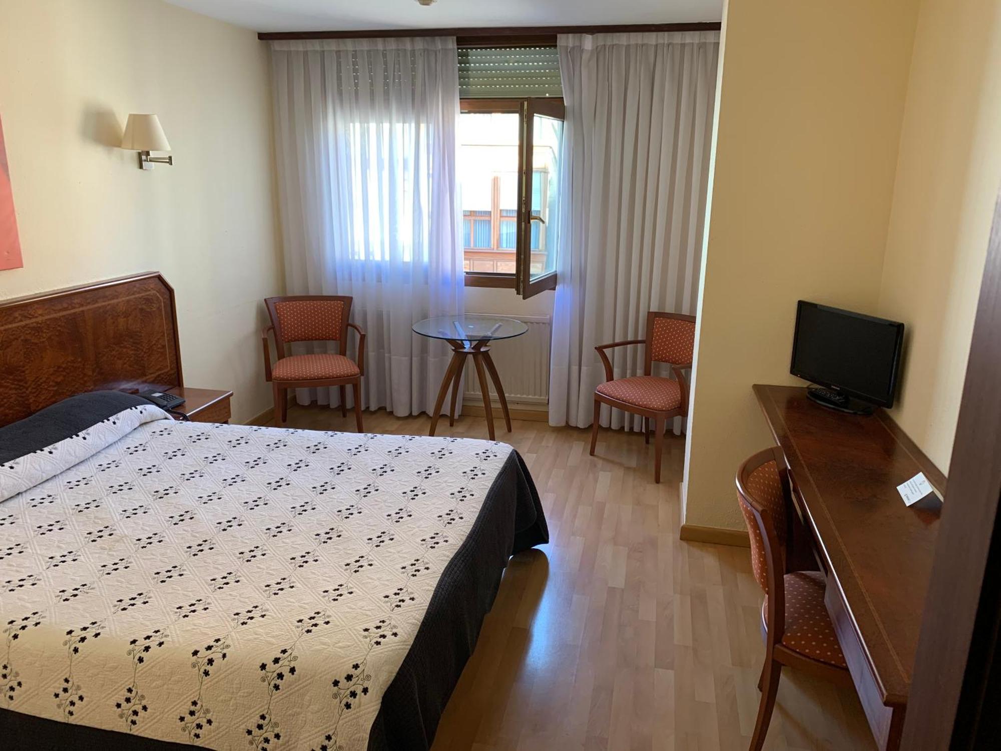 Hotel Unzaga Plaza Éibar Eksteriør bilde