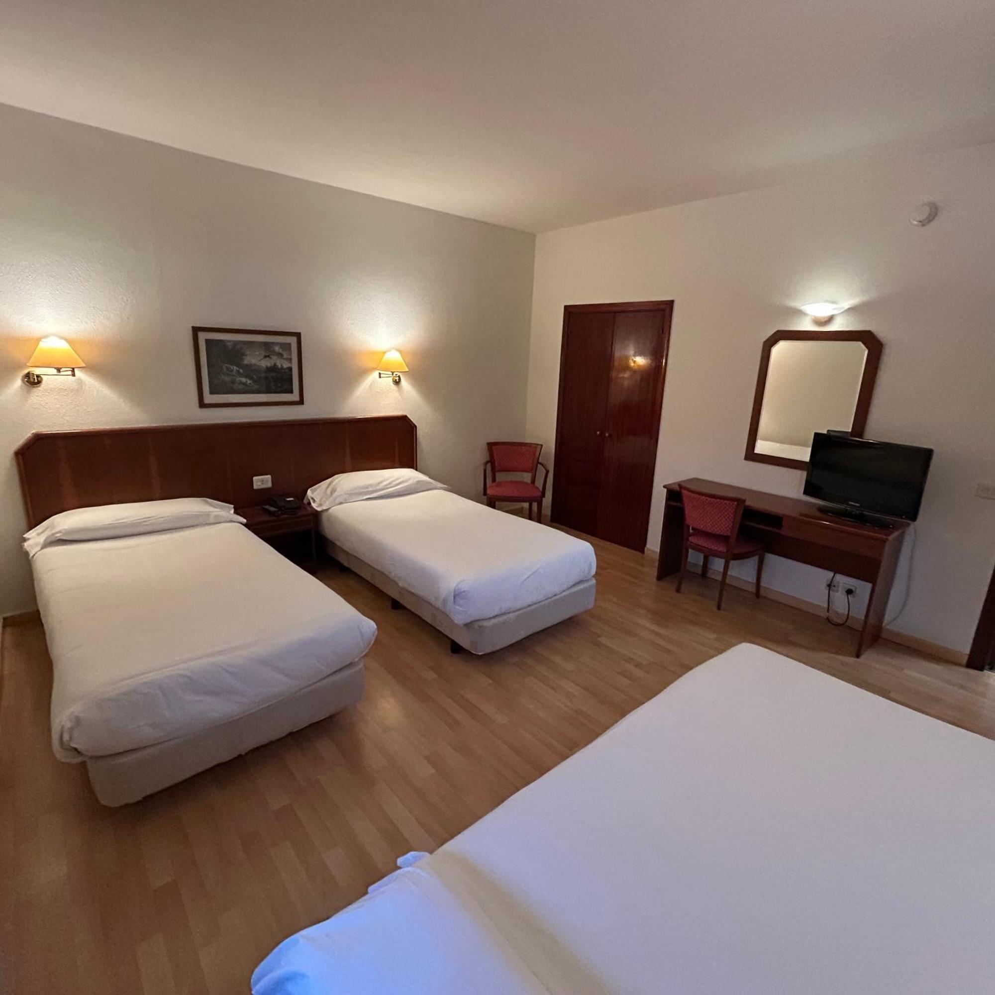 Hotel Unzaga Plaza Éibar Eksteriør bilde